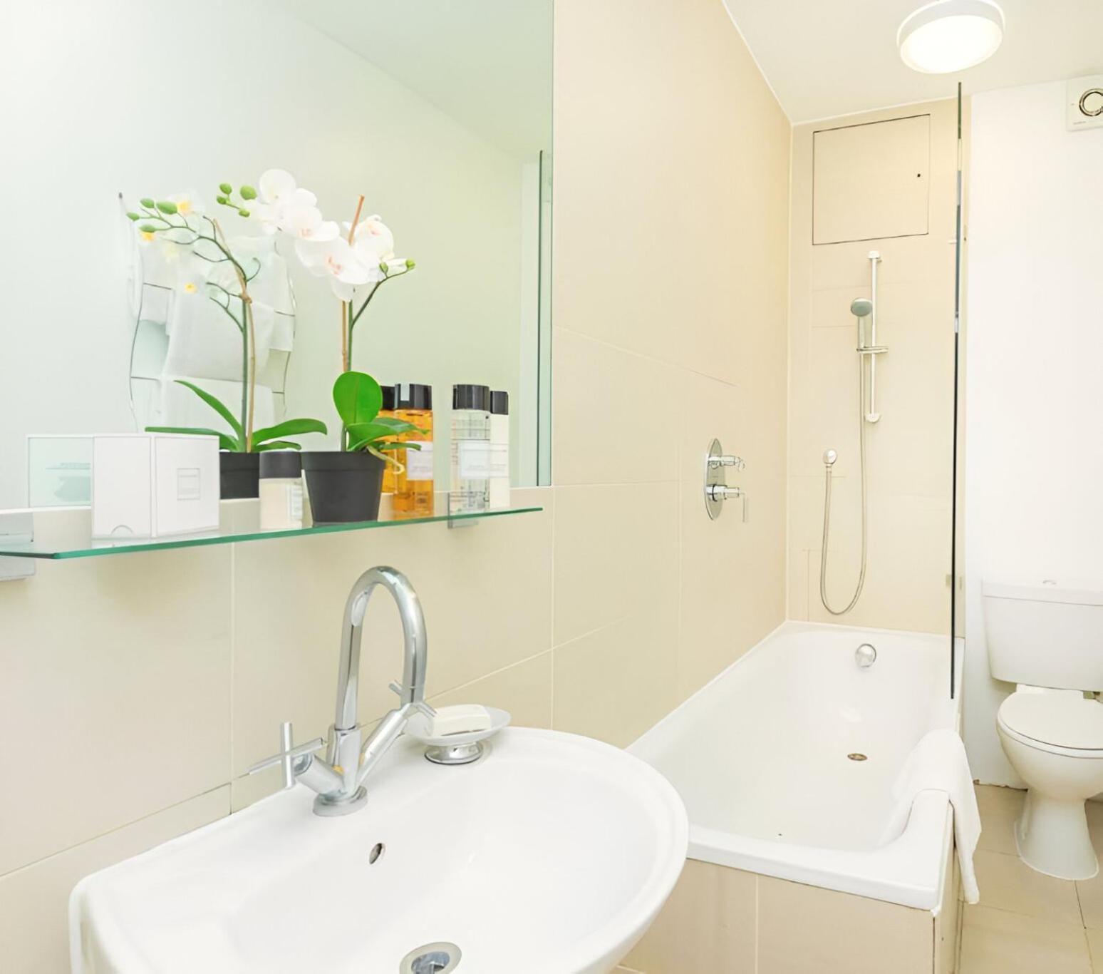 Picton 2Br Apartment - Prime Location & Comfort London Kültér fotó
